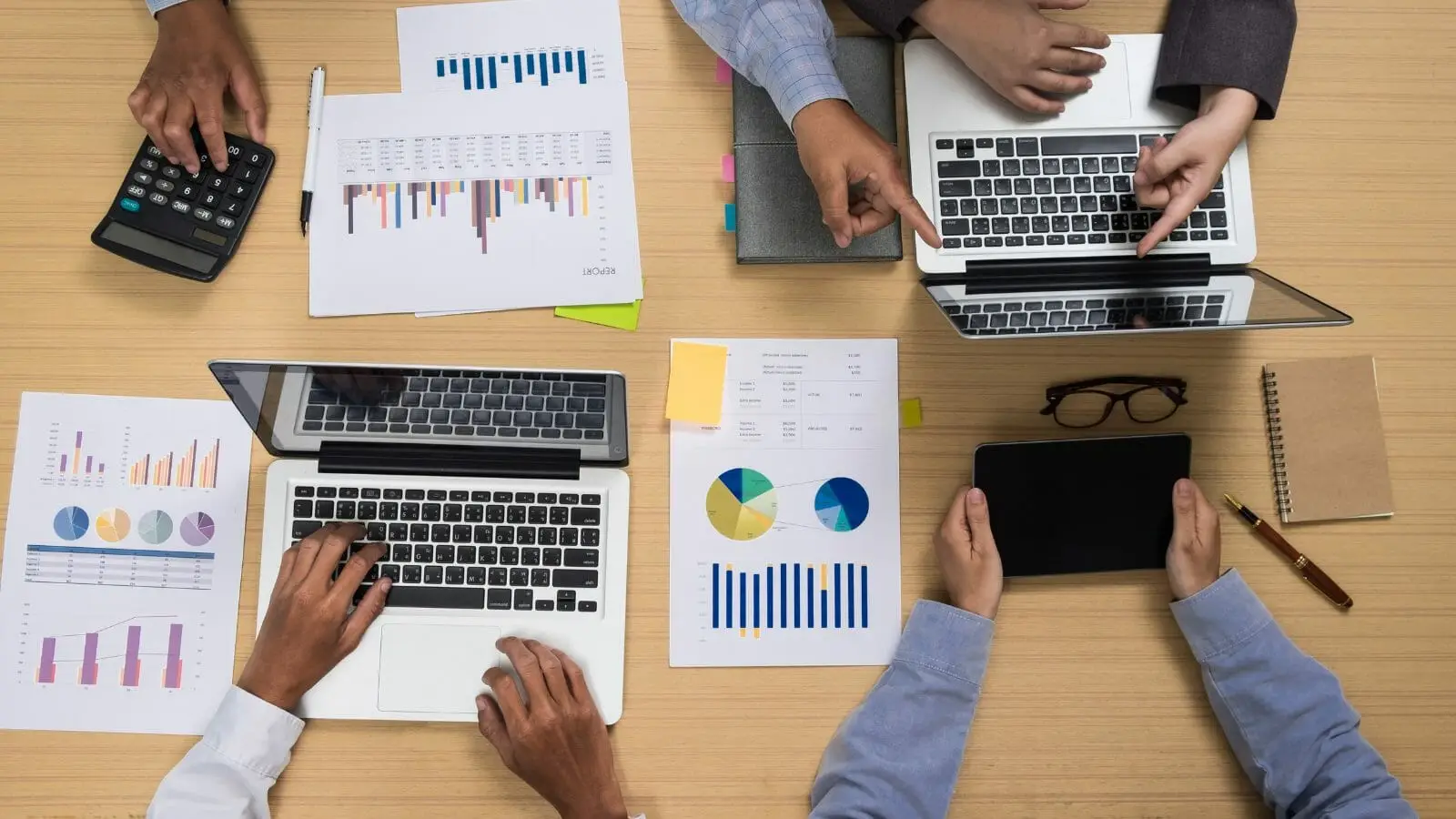 people discussing Business VoIP Buyerâ€™s Guide